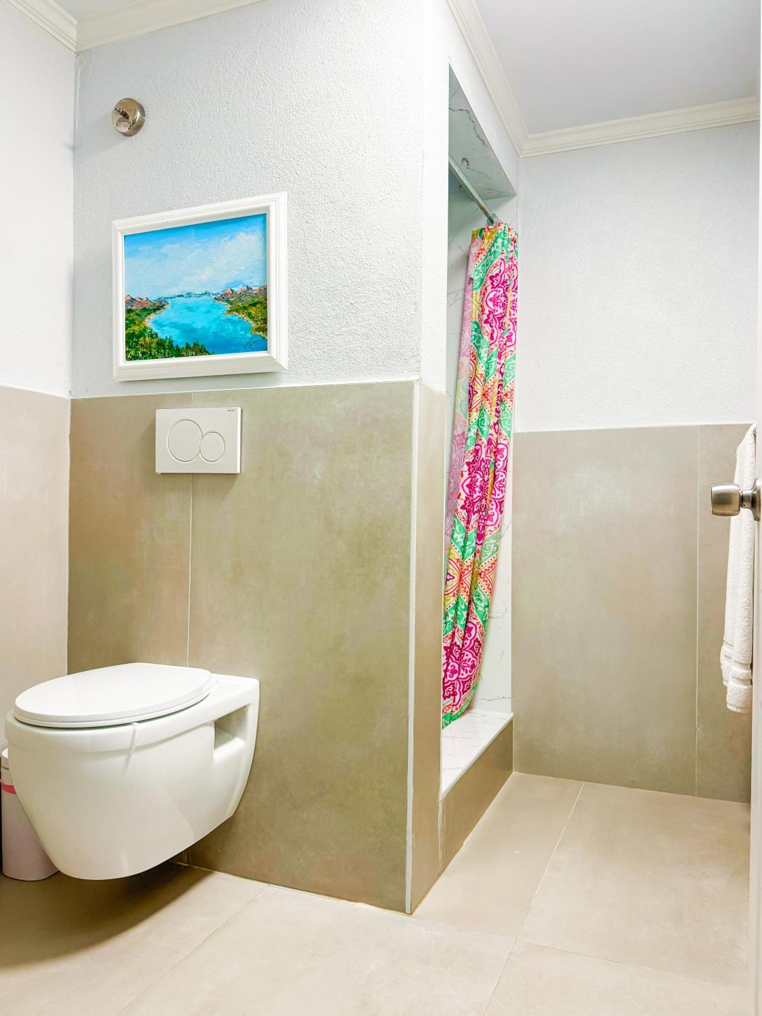 Studio, 100 Feet From The Beach Nassau Exterior photo