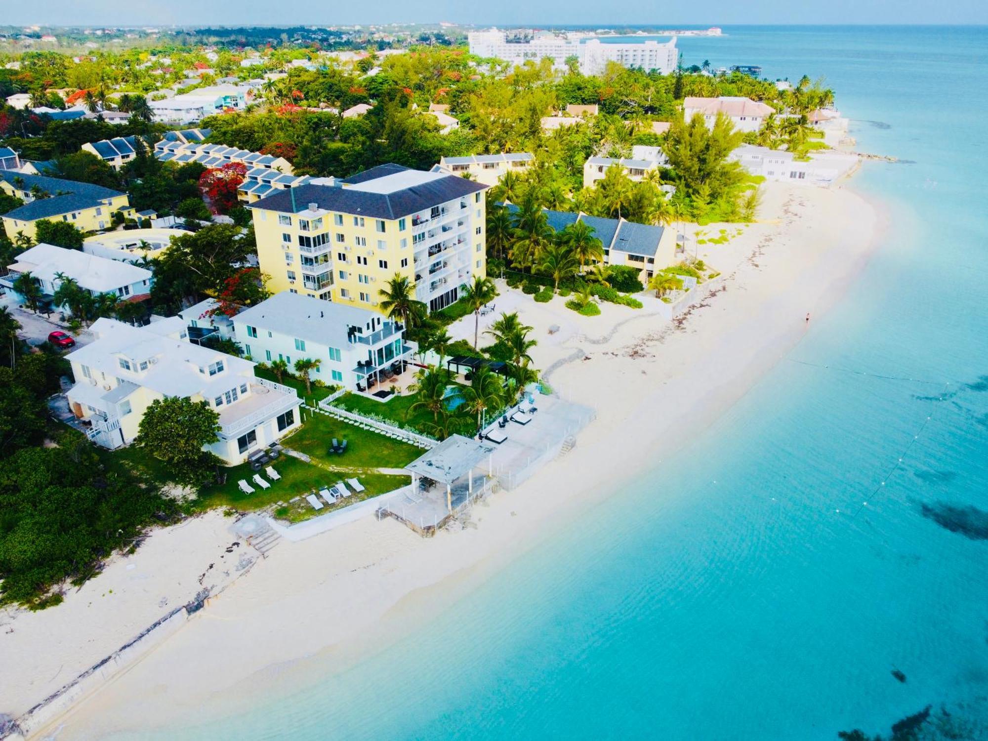 Studio, 100 Feet From The Beach Nassau Exterior photo