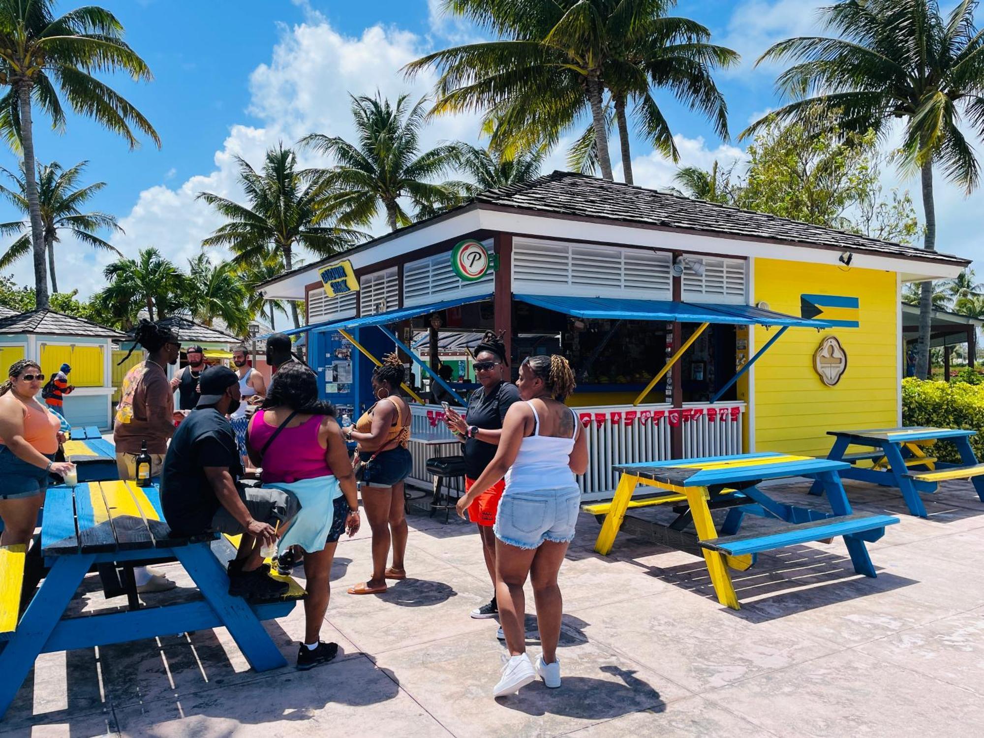 Studio, 100 Feet From The Beach Nassau Exterior photo